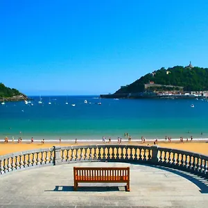 ** Pensión Bahía España